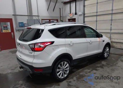 2017 Ford Escape Titanium из США, поврежденный, VIN 1FMCU9J96HUD41633